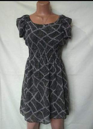 Милое платье в мелкий цветочек от бренда uttam london 💣