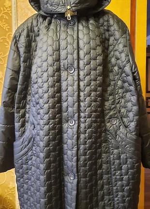 Жіноча куртка весна