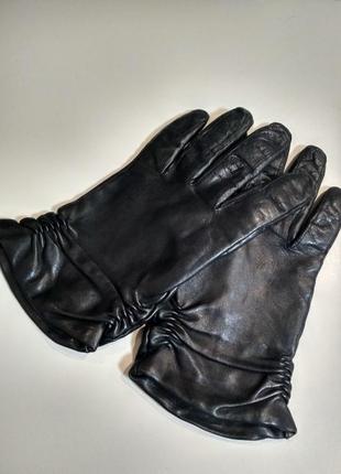 Женские зимние кожаные перчатки с шерстяной подкладкой1 фото