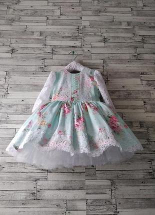 Платье в цветочек для девочки нарядное