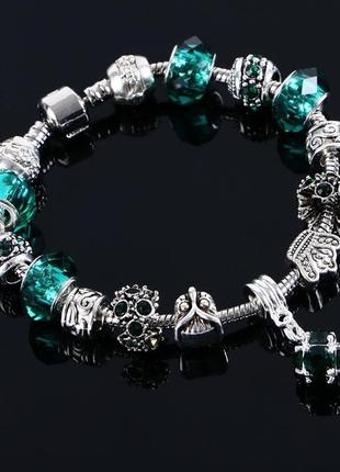 Браслет  с подвеской кристалл изумрудный