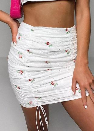 Юбка на затяжках