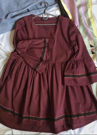 Бордова сукня
