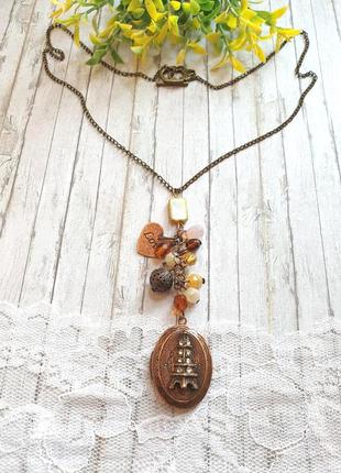 Авторский кулон-гроздь с чешскими бусинами и медальоном для фото