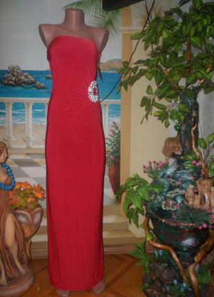 Шикарне червоне плаття в підлогу!