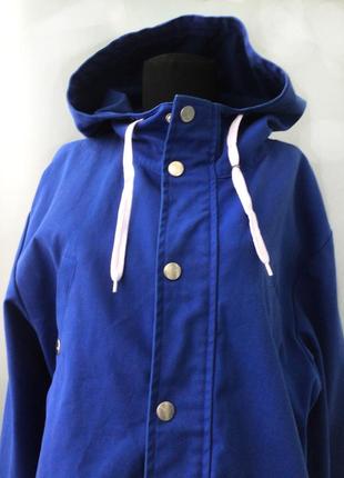 +дуже гарна куртка-парку насышенного синього кольору rvlt / revolution, данія5 фото