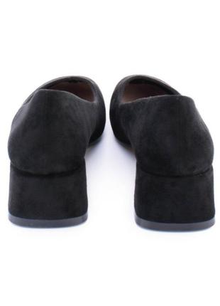 Стильные черные замшевые туфли на широком низком каблуке3 фото