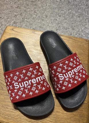 Шльопанці шльопанці supreme 35-36