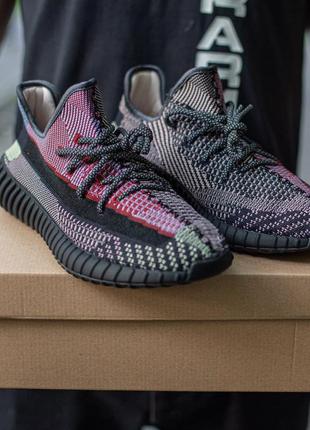 Кроссовки adidas  yeezy 350 v2 yechil