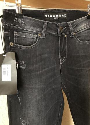 Женские прямые джинсы от richmond denim (италия), оригинал.3 фото