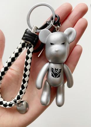 Стильный брелок для ключей bearbrick с ремешком