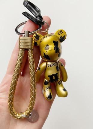 Стильный брелок для ключей bearbrick с ремешком