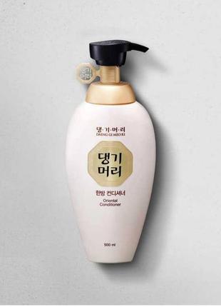 Травяной кондиционер для поврежденных волос
daeng gi meo ri oriental conditioner2 фото