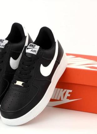 Чоловічі кросівки nike air force 1 black/white