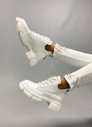 Черевики боти білі черевички на високій підошві натуральна шкіра2 фото