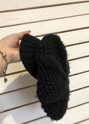 В'язана кепка