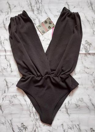 Черный шикарный боди с декольте с биркой