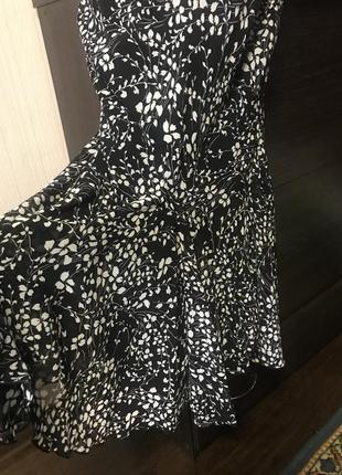 Чёрное платье миди в белый цветочный принт под дольче стиль ретро винтаж3 фото