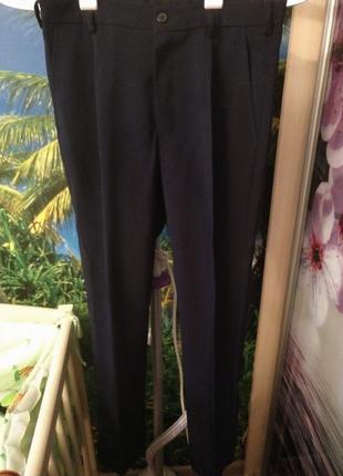 Брюки класичні