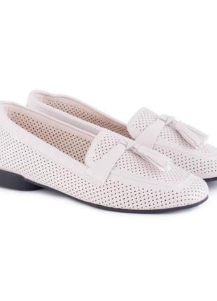 Стильные белые молочные туфли лоферы балетки мокасины с перфорацией3 фото