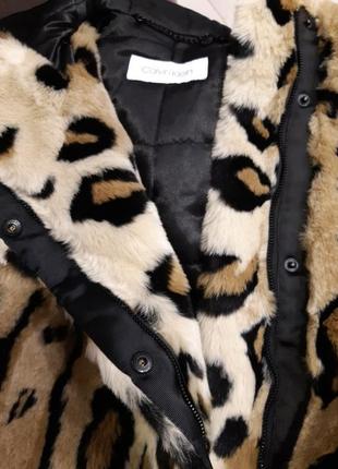 Пальто с капюшоном на молнии из искусственного меха гепарда!  calvin klein !6 фото