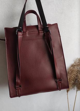 Супер класна сумка-рюкзак, колір бордо2 фото