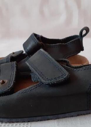 Ортопедические кожаные босоножки сандалии next. 21,5 р/фото