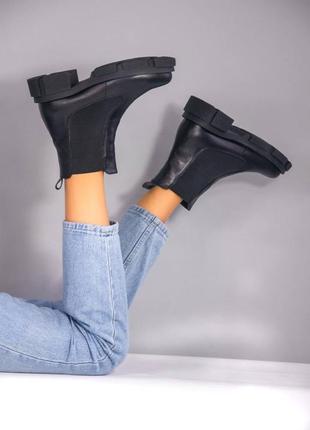 Чорні жіночі черевики матеріал: натуральна шкіра всередині утеплювач - байка7 фото