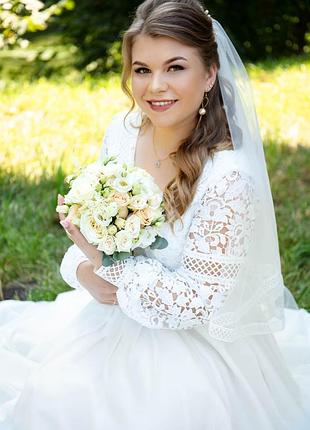 Весільне плаття з мережі салонів 