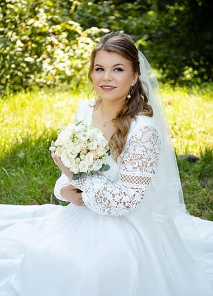 Весільне плаття з мережі салонів 