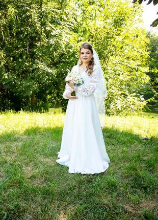 Весільне плаття з мережі салонів 