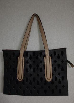Повседневная женская сумка с перфорированным крупным узором1 фото