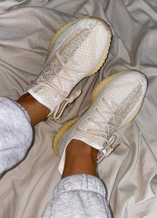 Adidas yeezy 350 v2 natual шикарные кроссовки рефлективные10 фото