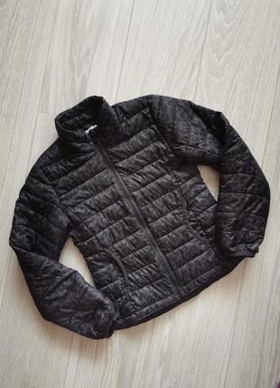 Курточка на ріст 140