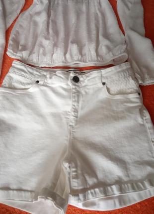 Фирменные шорты белые7 фото