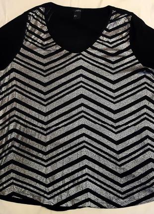 Стильна жіноча футболка чорна з сріблястими вставками