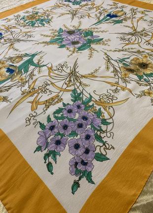 Шелковый платок косынка с цветочным принтом italy шов роуля 86*86
