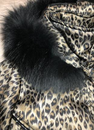 Леопардовая трендовая курточка с капюшоном3 фото