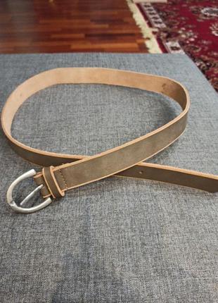 Красивый кожаный ремень