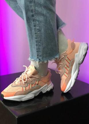 Женские кроссовки adidas ozweego peach