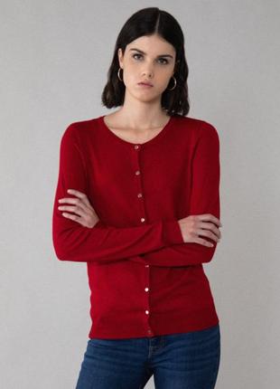 Красивий червоний светр 5