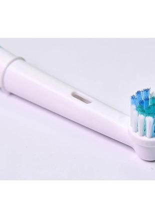 Змінні насадки для електричної зубної щітки oral-b, 4 шт. в комплекті4 фото