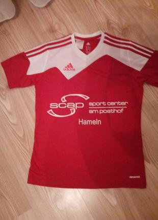 Футболка adidas на подростка на рост 164 см