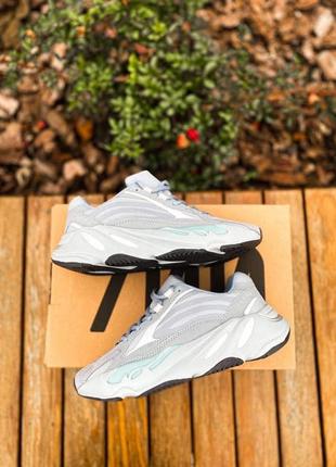 Кросівки adidas yeezy 700 v2 "hospital blue"7 фото