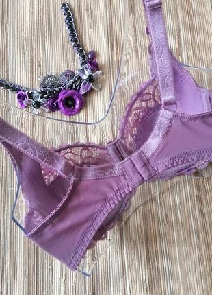 Бюстгалтер на хлопковой подставке