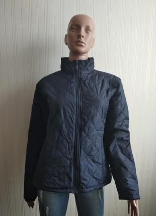 Жіноча стьобана куртка розмір с-м