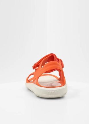 Сандали женские crocs swiftwater expedition tangerine / stucco4 фото