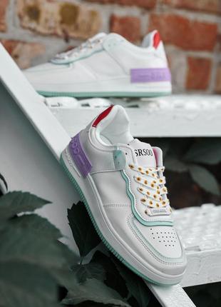Білі кросівки з квіточками під бренд2 фото