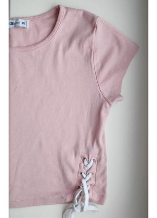 Розовый кроп топ со шнуровкой по бокам , укороченная стильная футболка