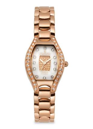 Женские часы с бриллиантами американского бренда croton